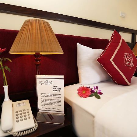 Hanoi Posh Boutique Hotel Экстерьер фото